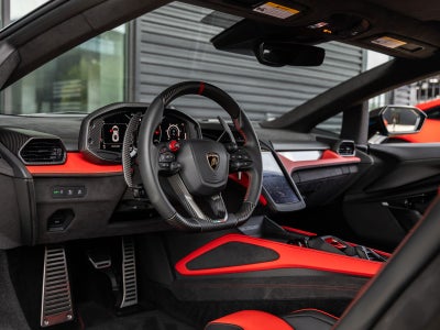 2026 Lamborghini Revuelto Base