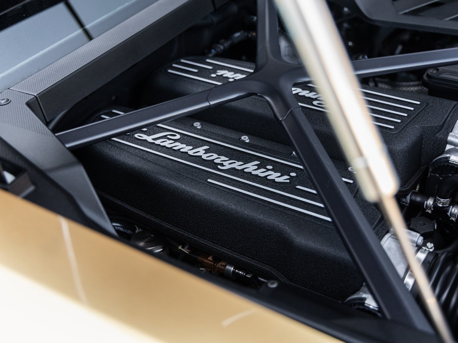 2020 Lamborghini Huracan EVO Base