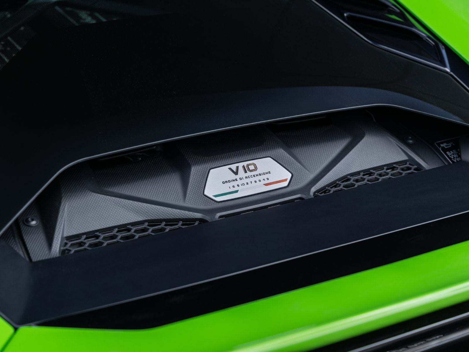 2023 Lamborghini Huracan EVO Base