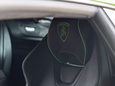 2023 Lamborghini Huracan EVO Base