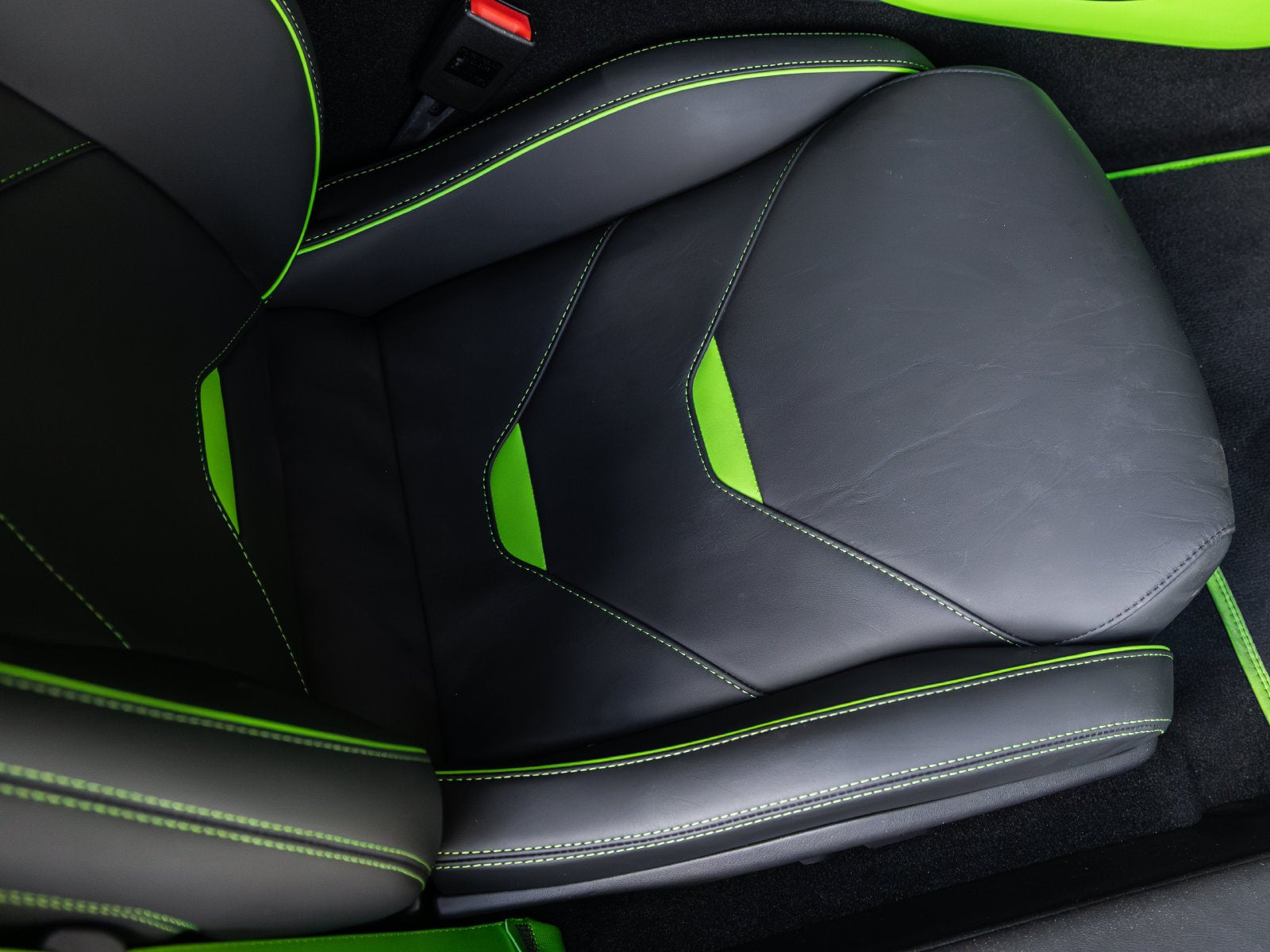 2023 Lamborghini Huracan EVO Base