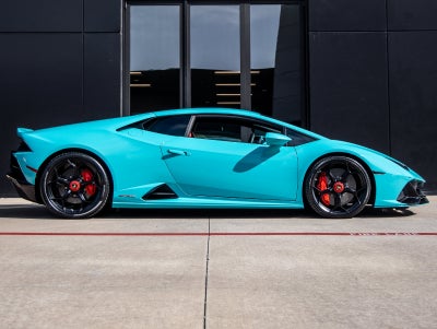 2020 Lamborghini Huracan EVO Base