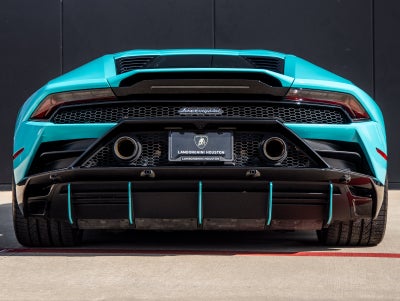 2020 Lamborghini Huracan EVO Base