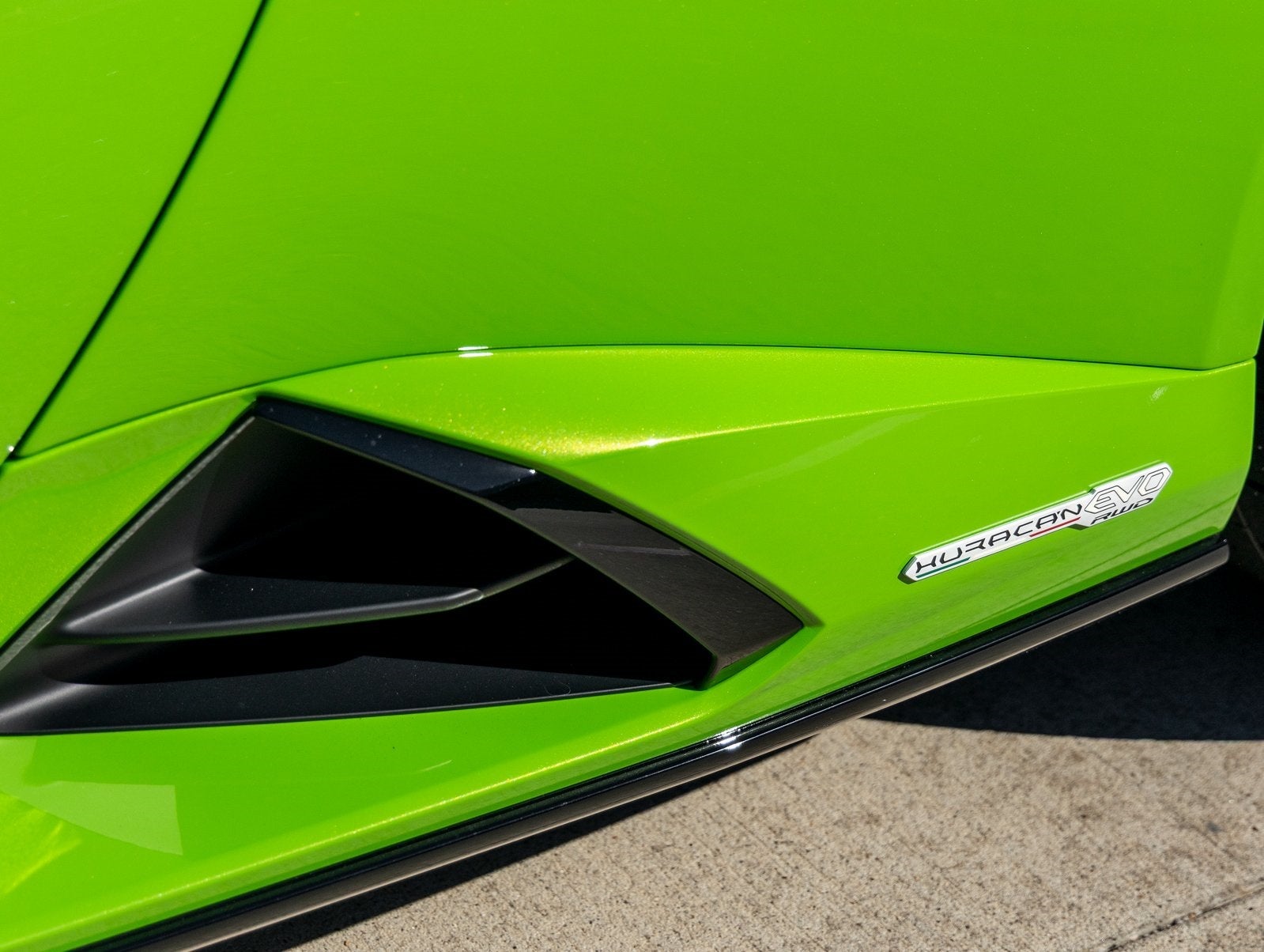 2023 Lamborghini Huracan EVO Base