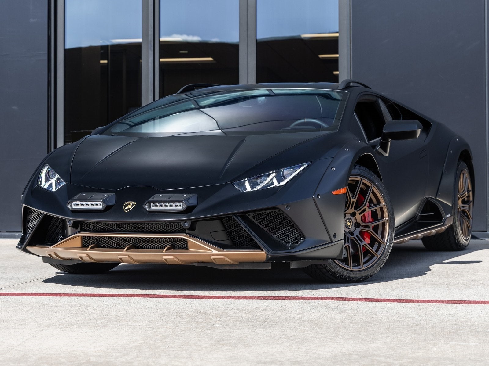 2024 Lamborghini Huracan Sterrato Base