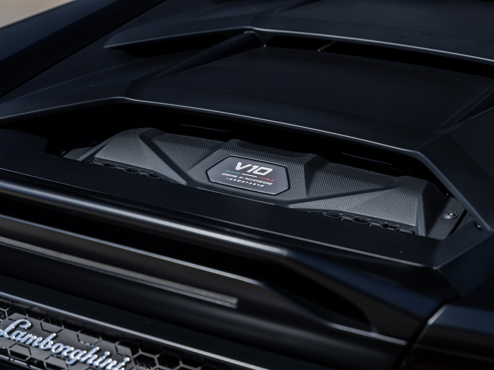 2024 Lamborghini Huracan Sterrato Base