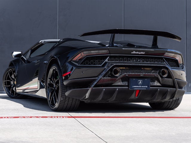 2019 Lamborghini Huracan Performante