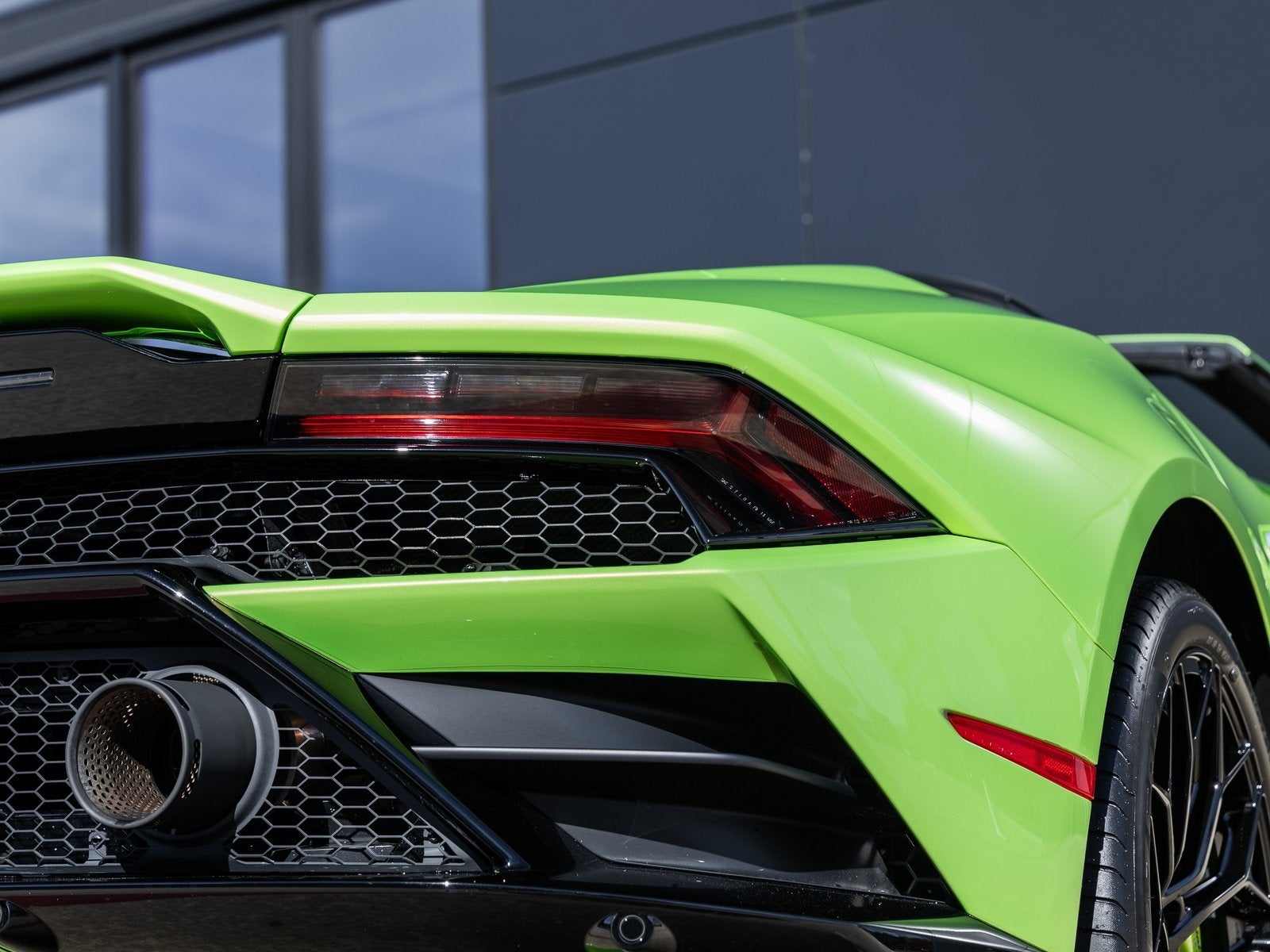 2023 Lamborghini Huracan EVO Base