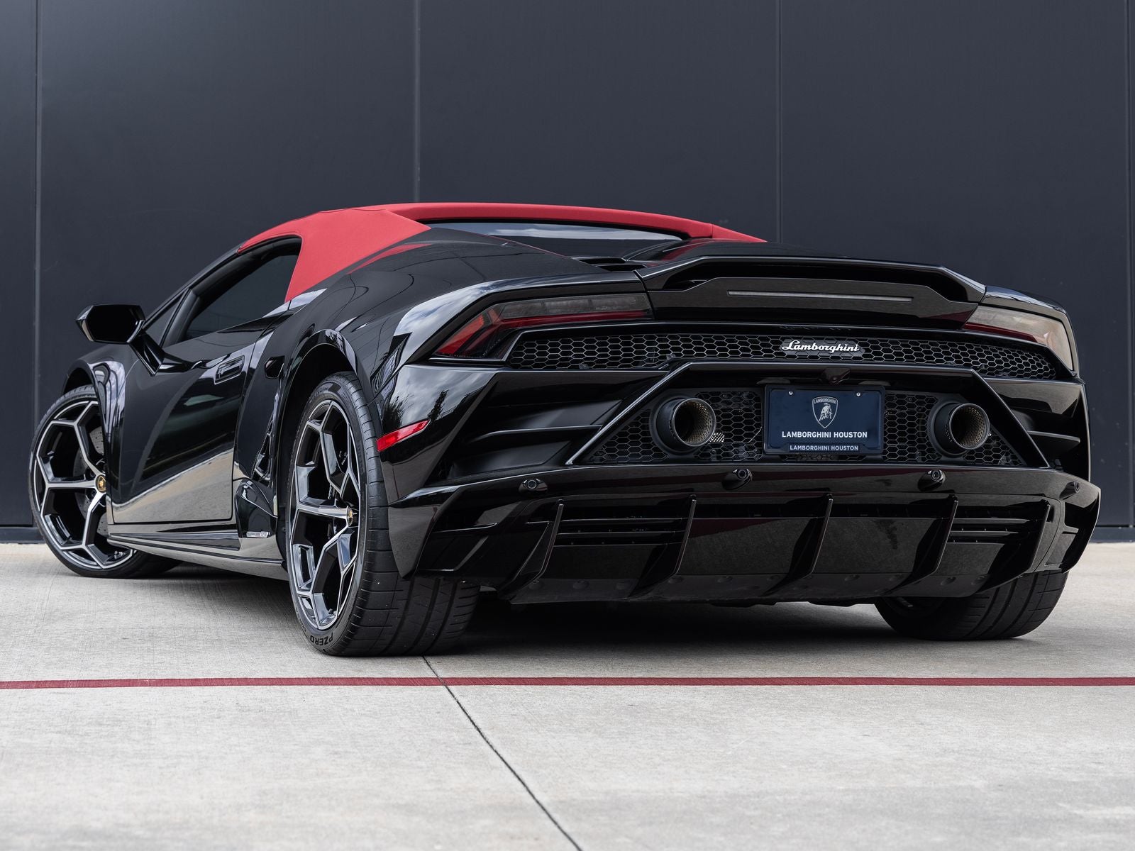 2020 Lamborghini Huracan EVO Base