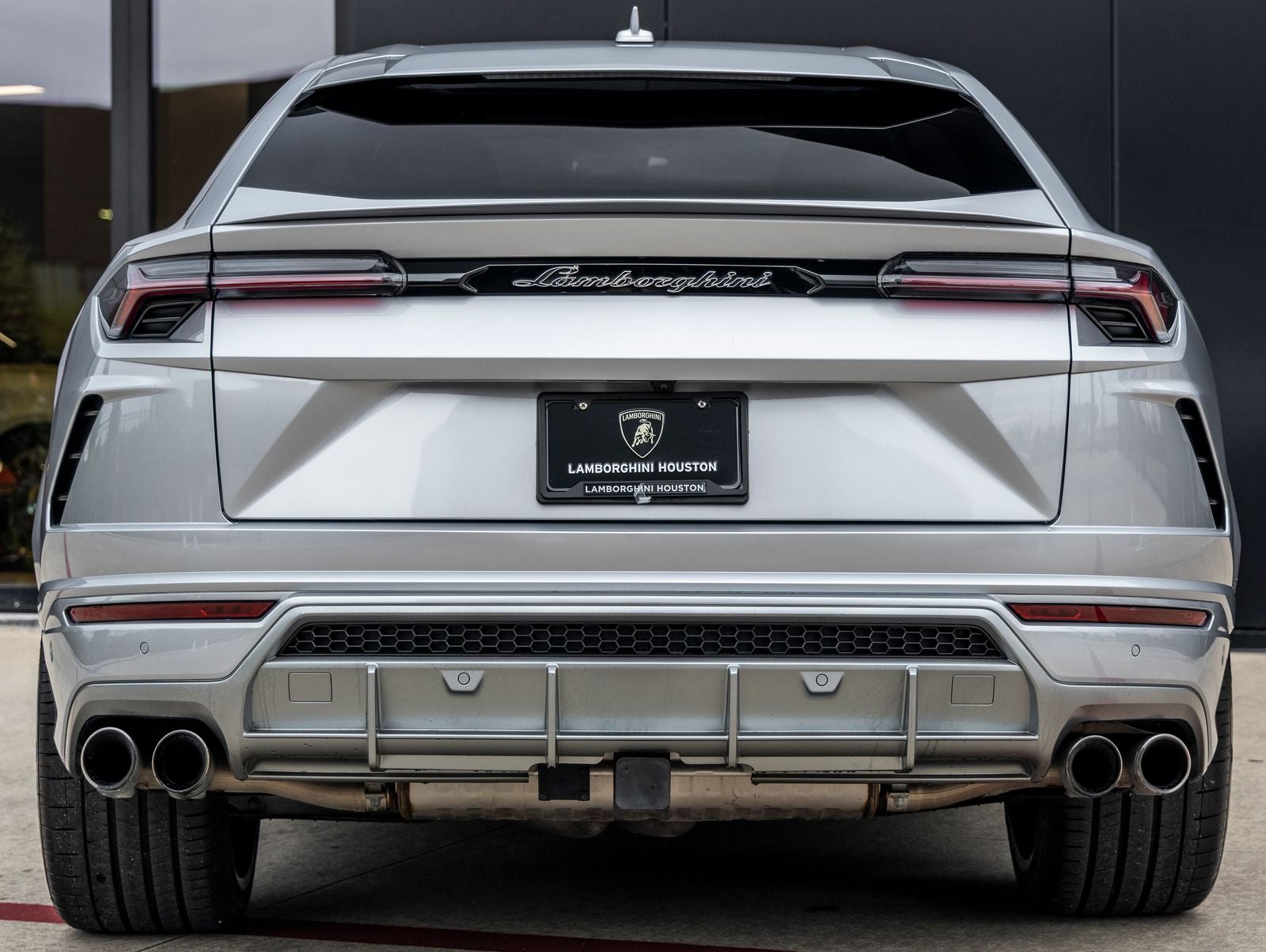 2020 Lamborghini Urus Base