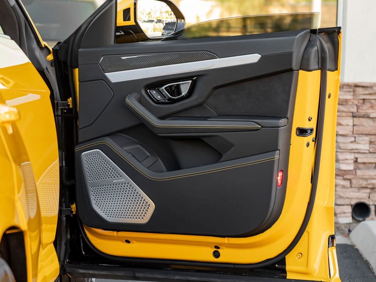 2021 Lamborghini Urus Base