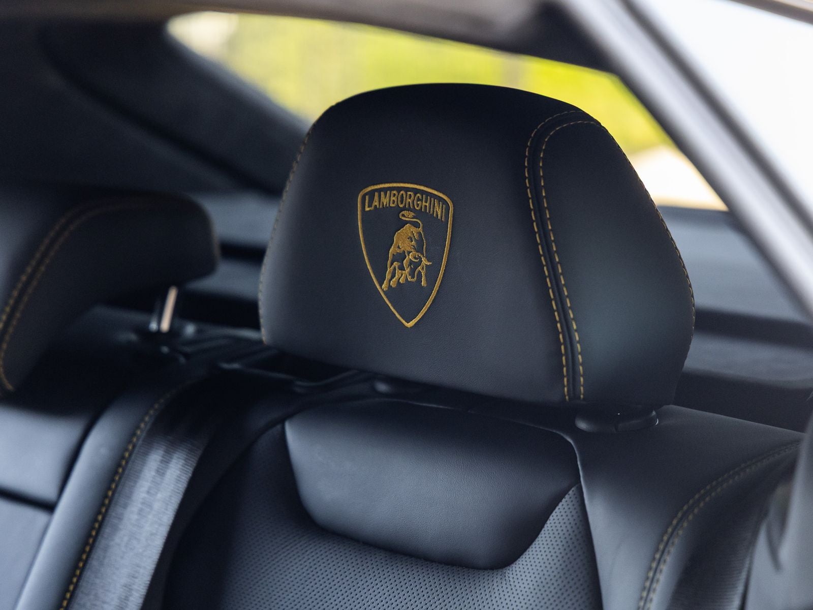 2021 Lamborghini Urus Base