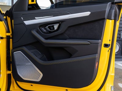 2021 Lamborghini Urus Base