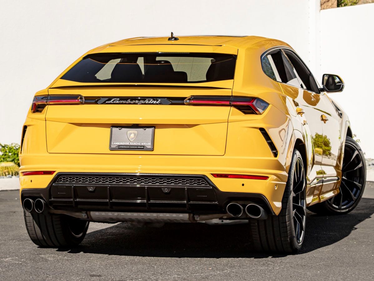 2021 Lamborghini Urus Base