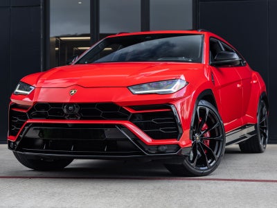 2022 Lamborghini Urus Base
