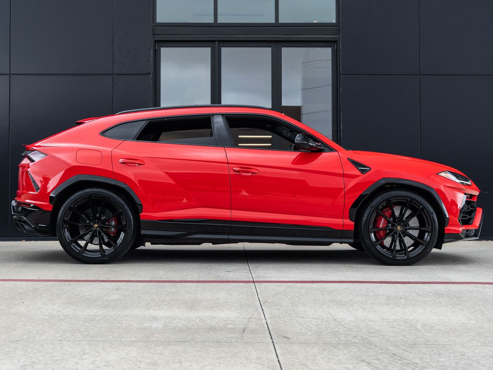 2022 Lamborghini Urus Base