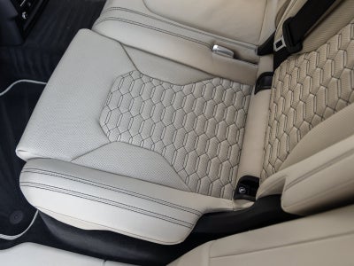 2022 Lamborghini Urus Base