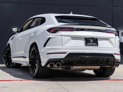 2022 Lamborghini Urus Base