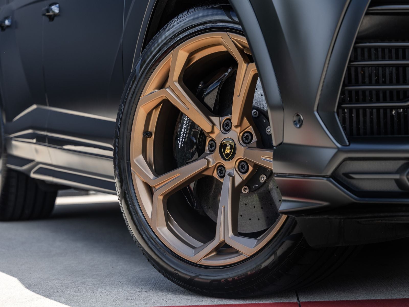 2021 Lamborghini Urus Base
