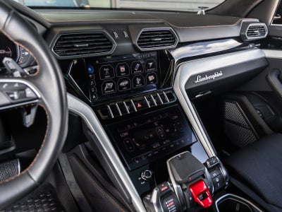 2021 Lamborghini Urus Base