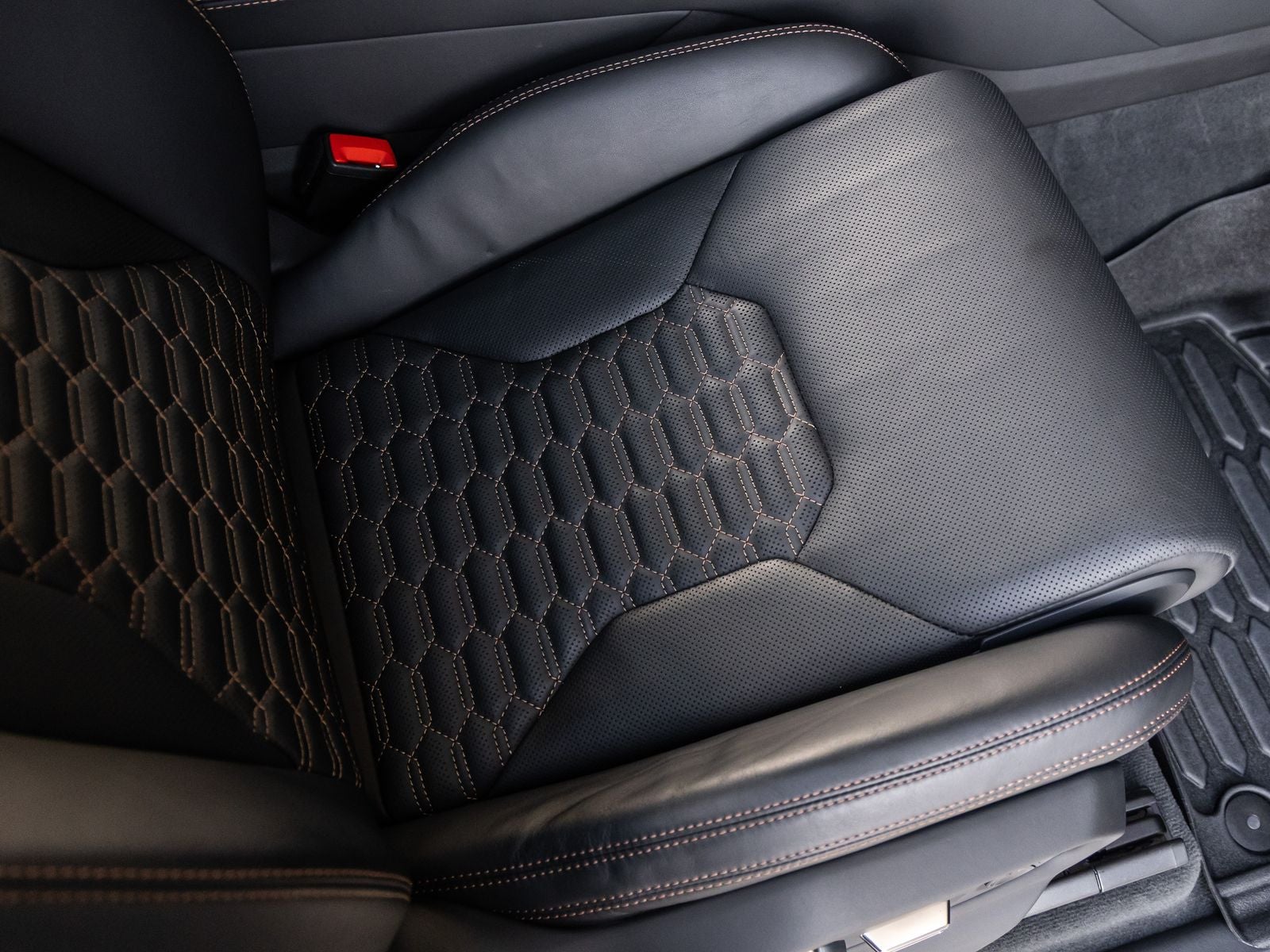 2021 Lamborghini Urus Base