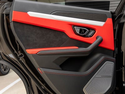 2022 Lamborghini Urus Base