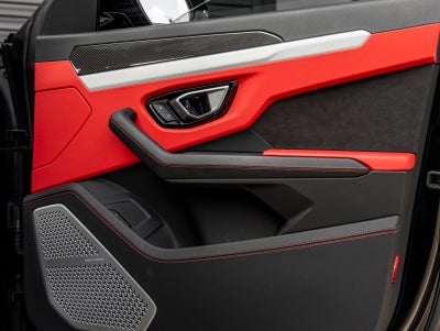 2022 Lamborghini Urus Base