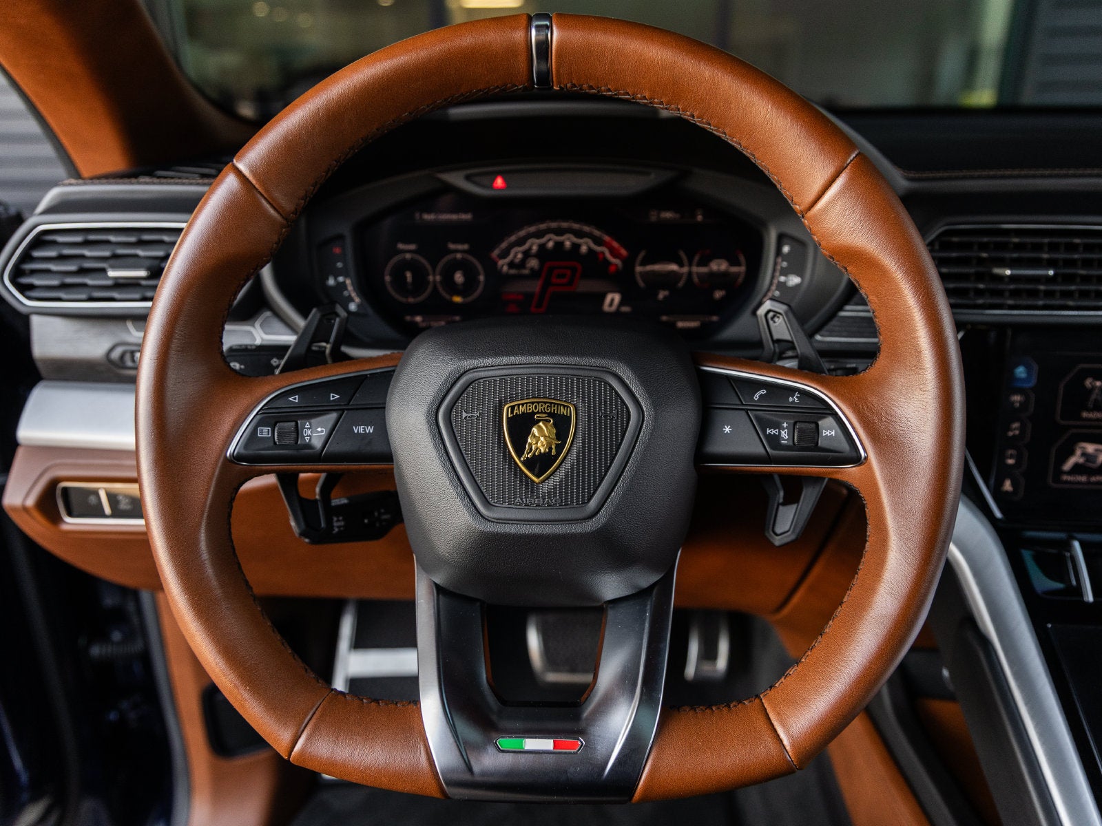 2021 Lamborghini Urus Base