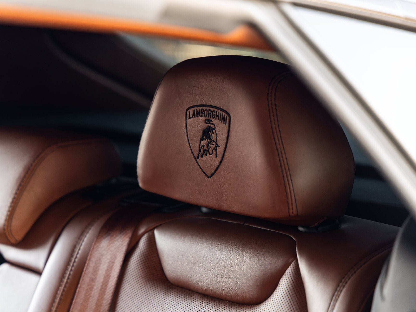 2021 Lamborghini Urus Base
