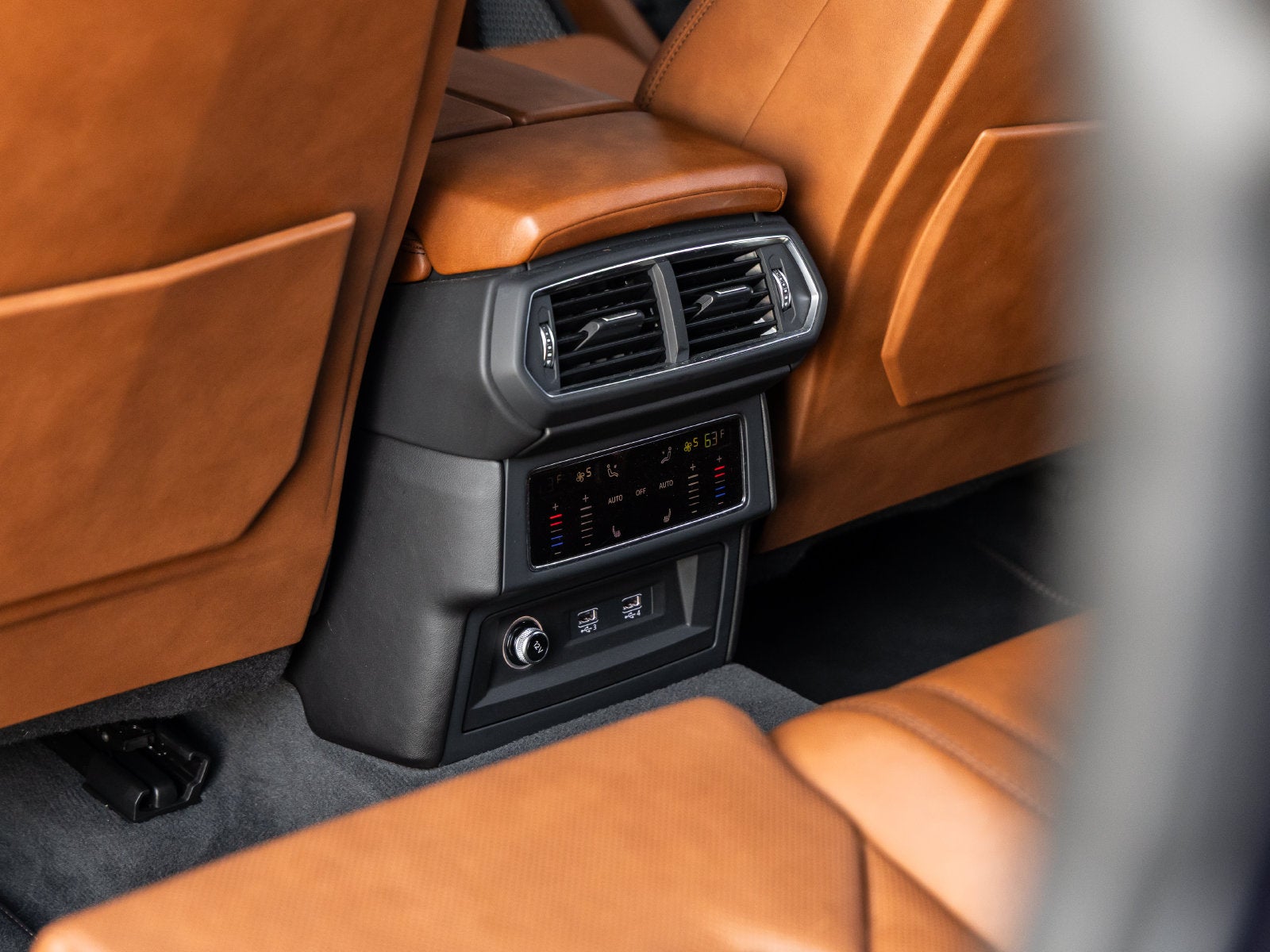2021 Lamborghini Urus Base