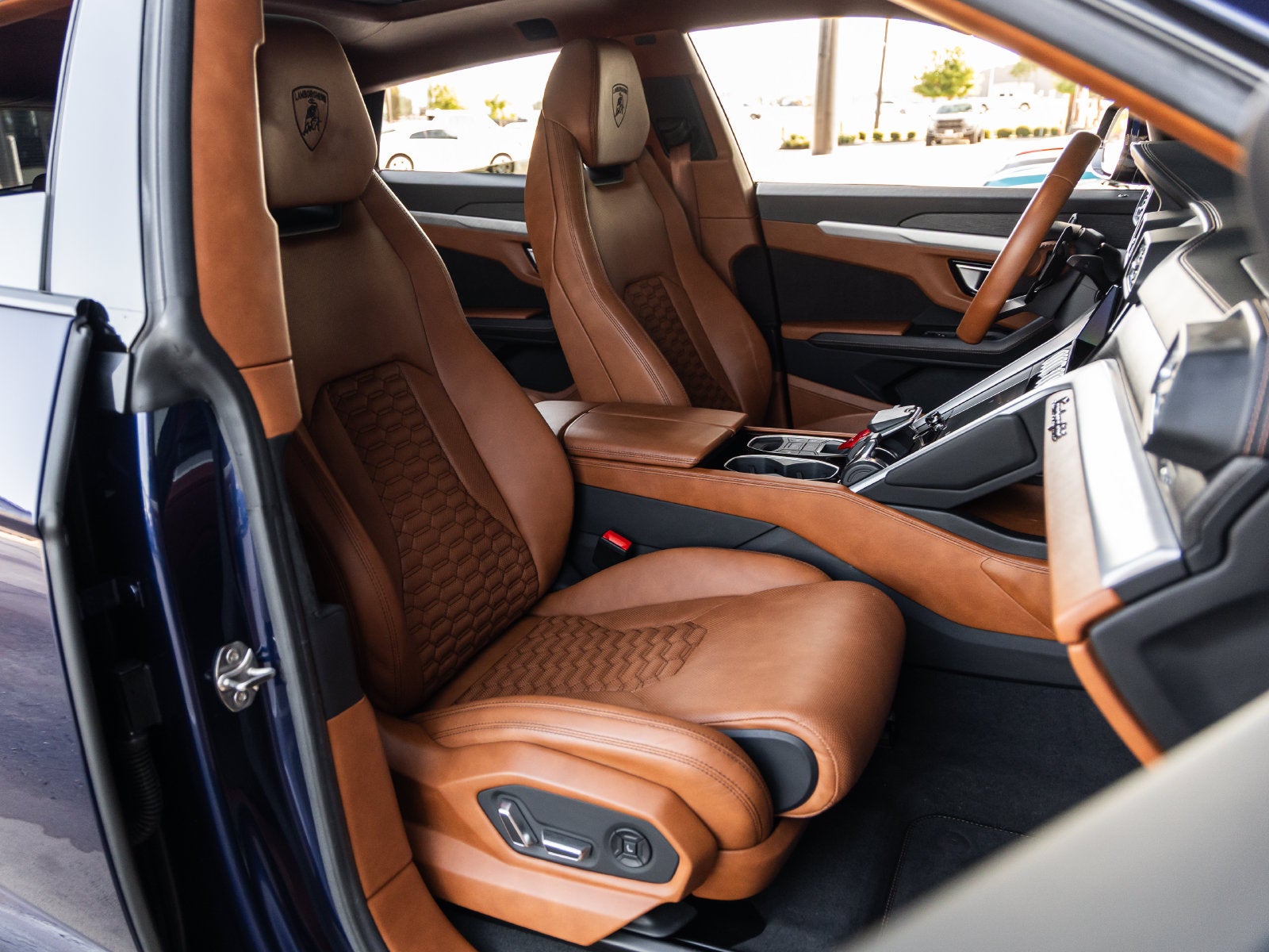 2021 Lamborghini Urus Base