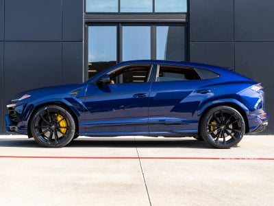2021 Lamborghini Urus Base
