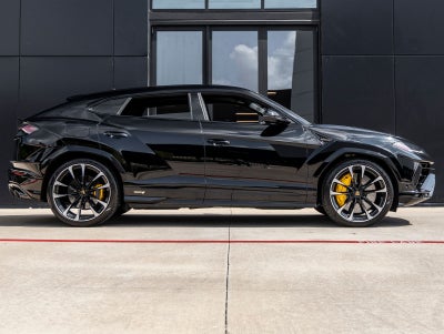 2024 Lamborghini Urus S