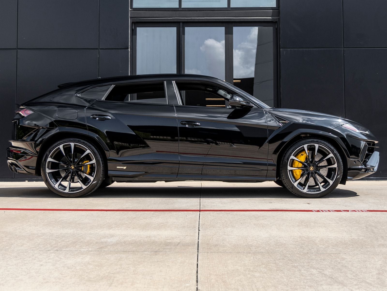 2024 Lamborghini Urus S