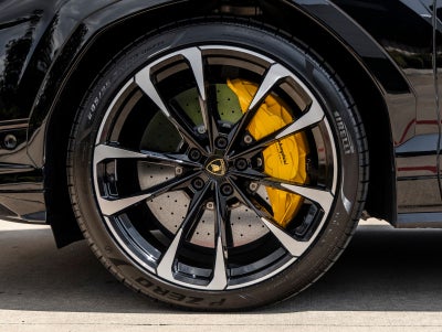2024 Lamborghini Urus S