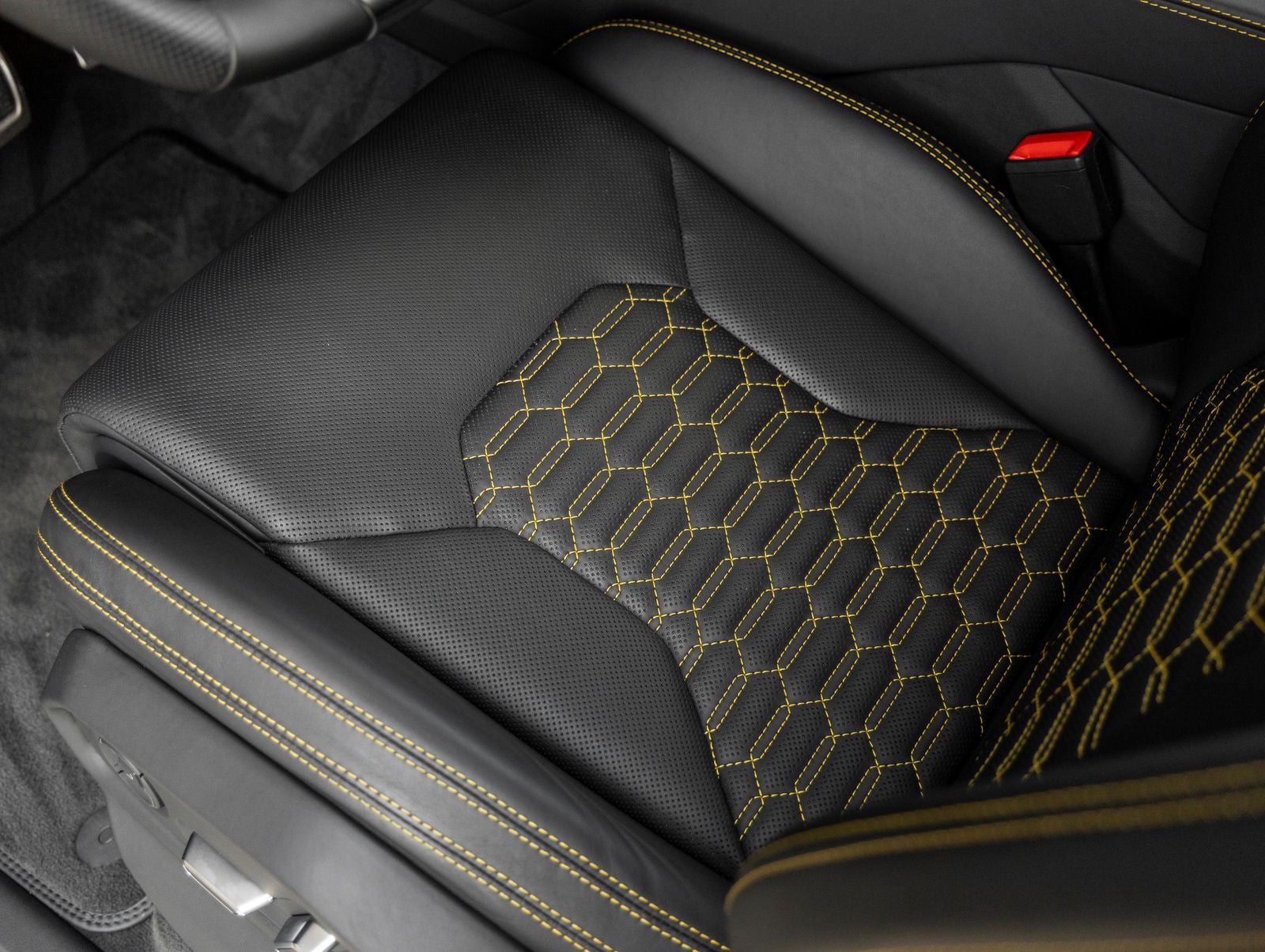 2024 Lamborghini Urus S