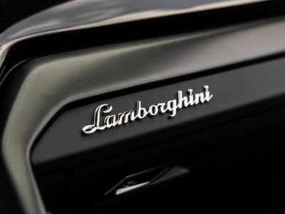 2024 Lamborghini Urus S