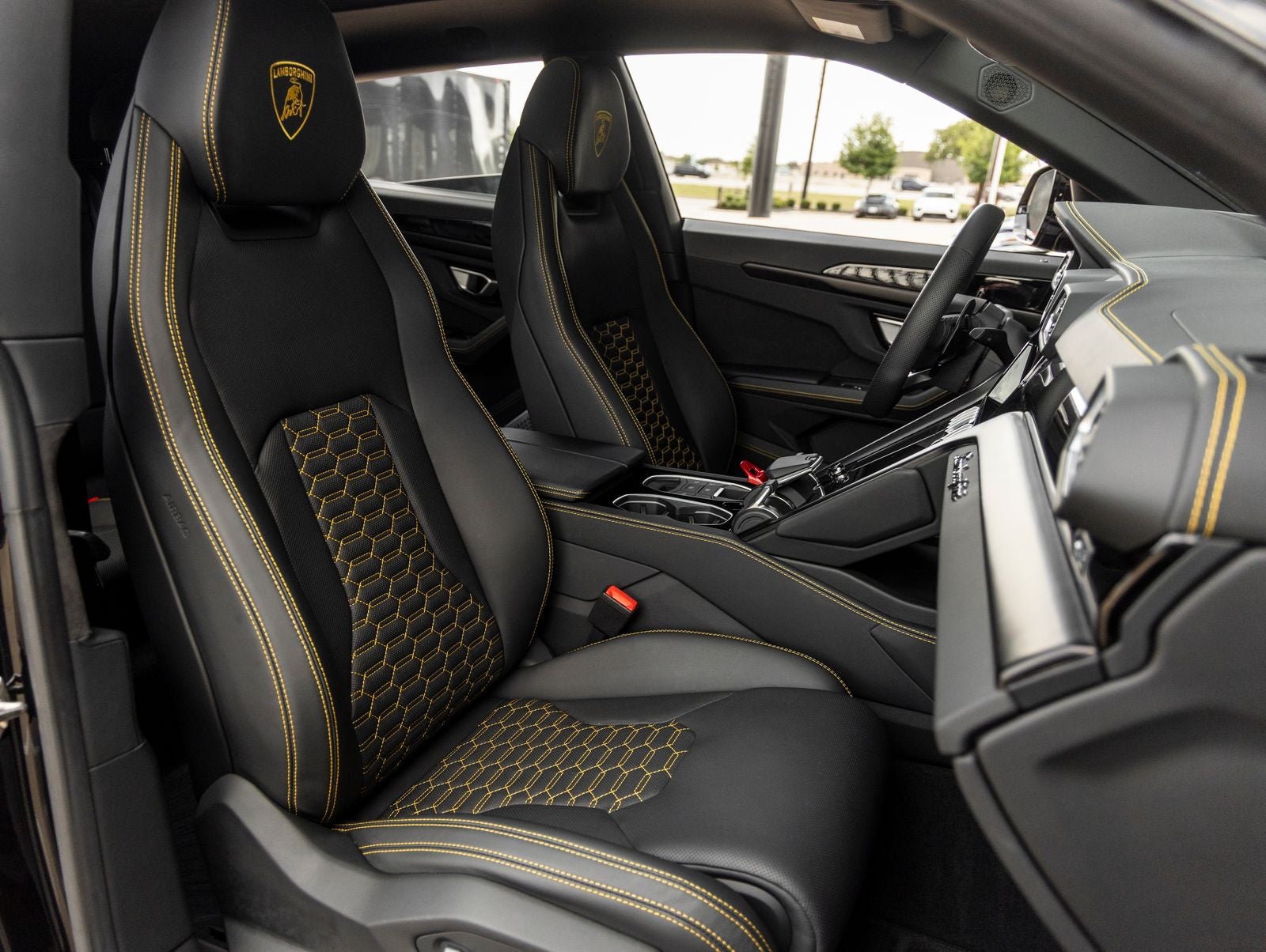2024 Lamborghini Urus S