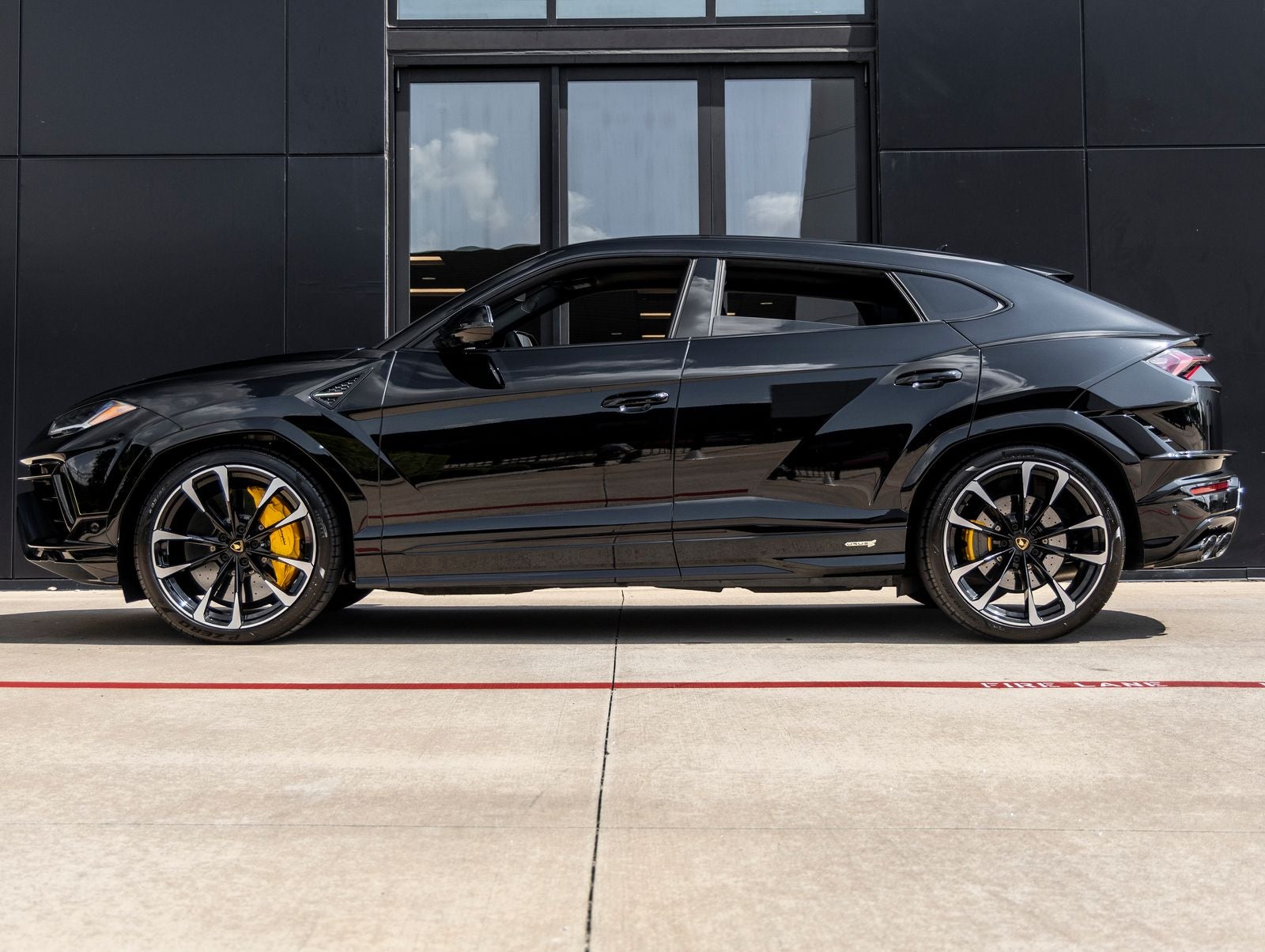 2024 Lamborghini Urus S