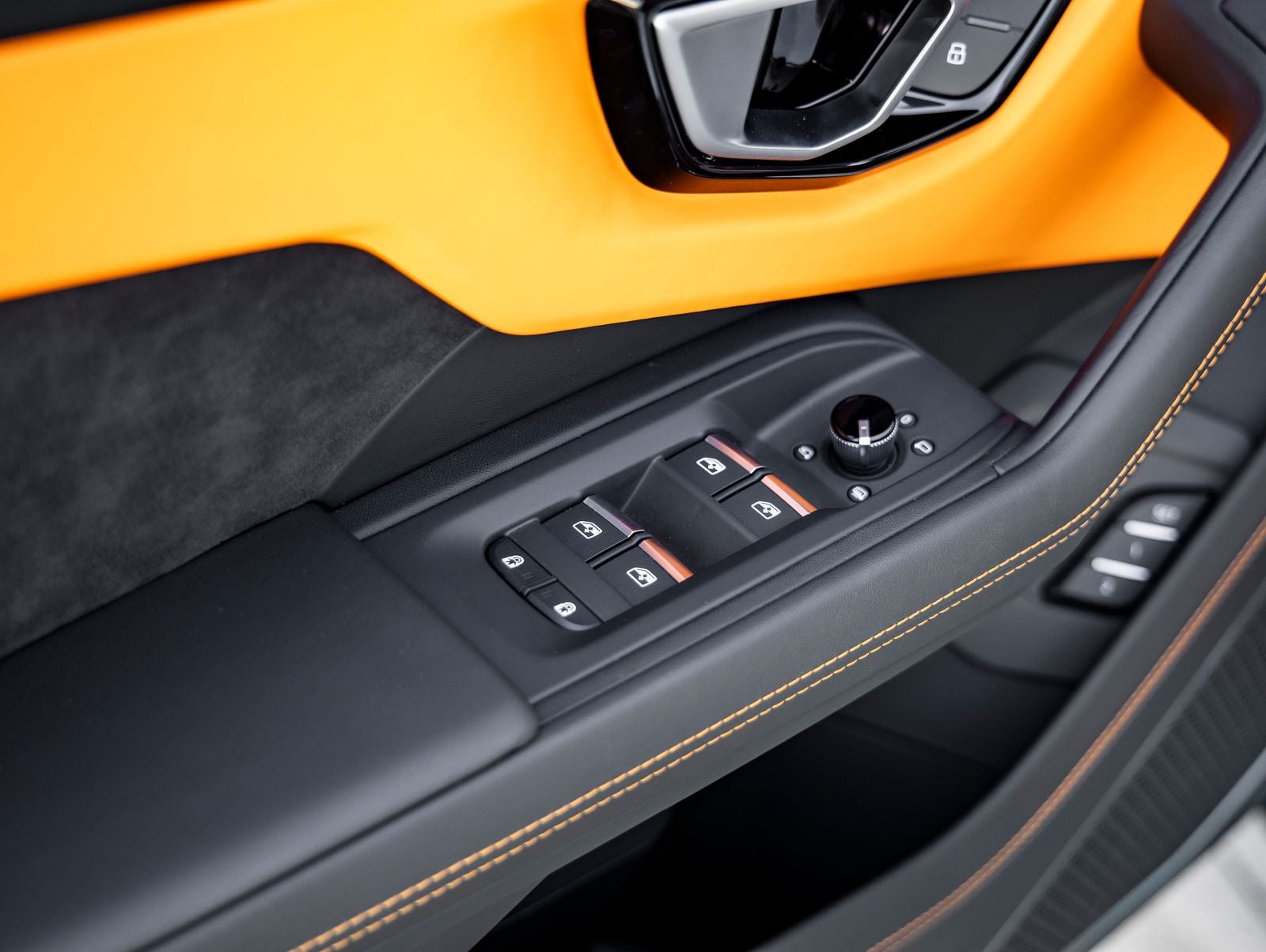 2024 Lamborghini Urus S
