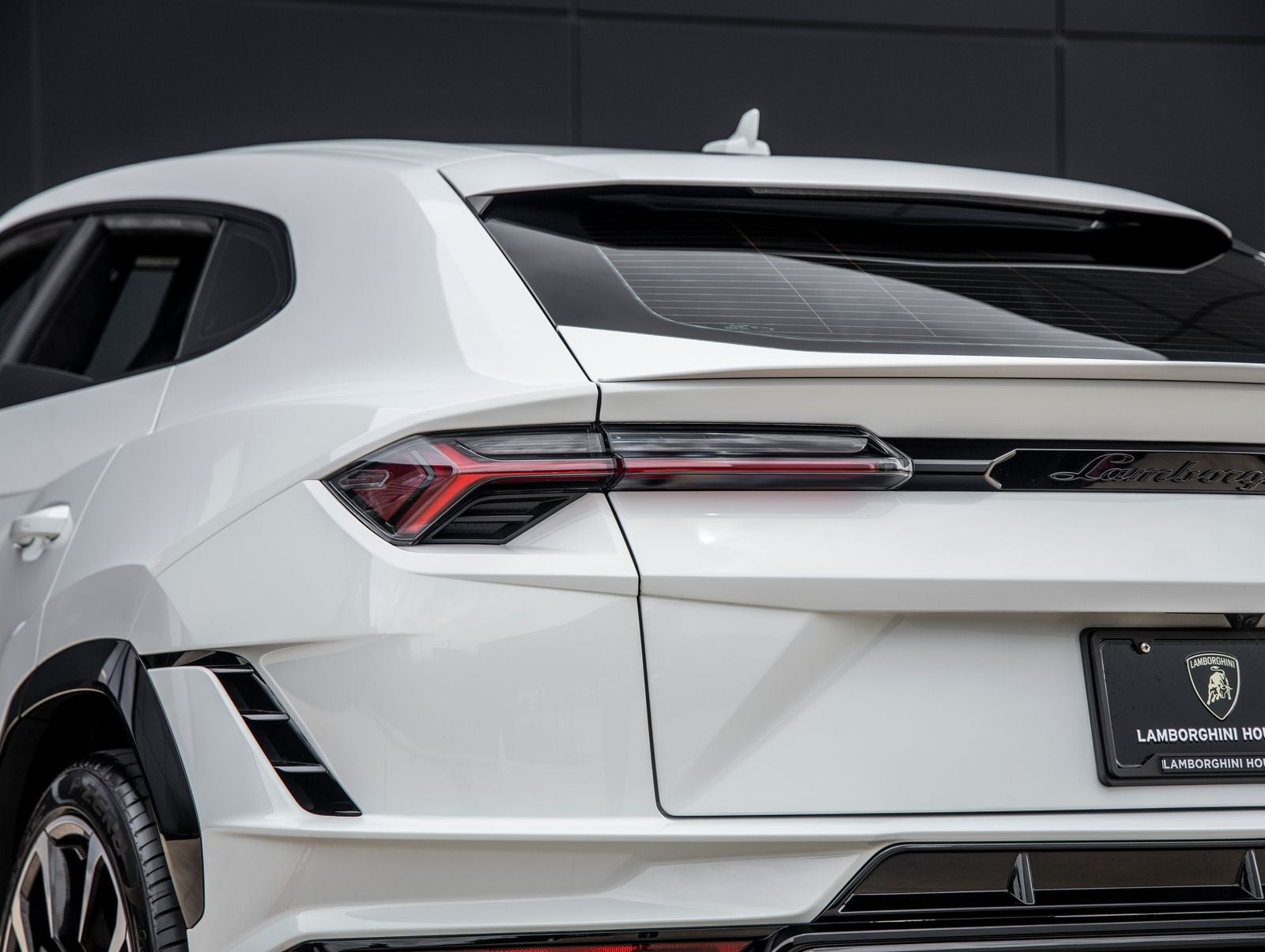 2024 Lamborghini Urus S