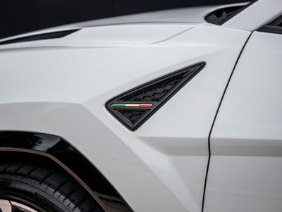 2024 Lamborghini Urus S