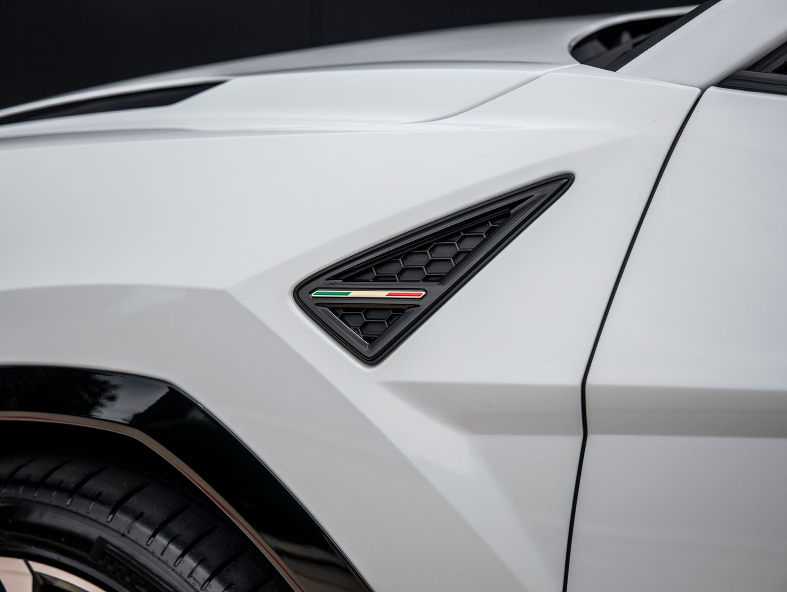 2024 Lamborghini Urus S