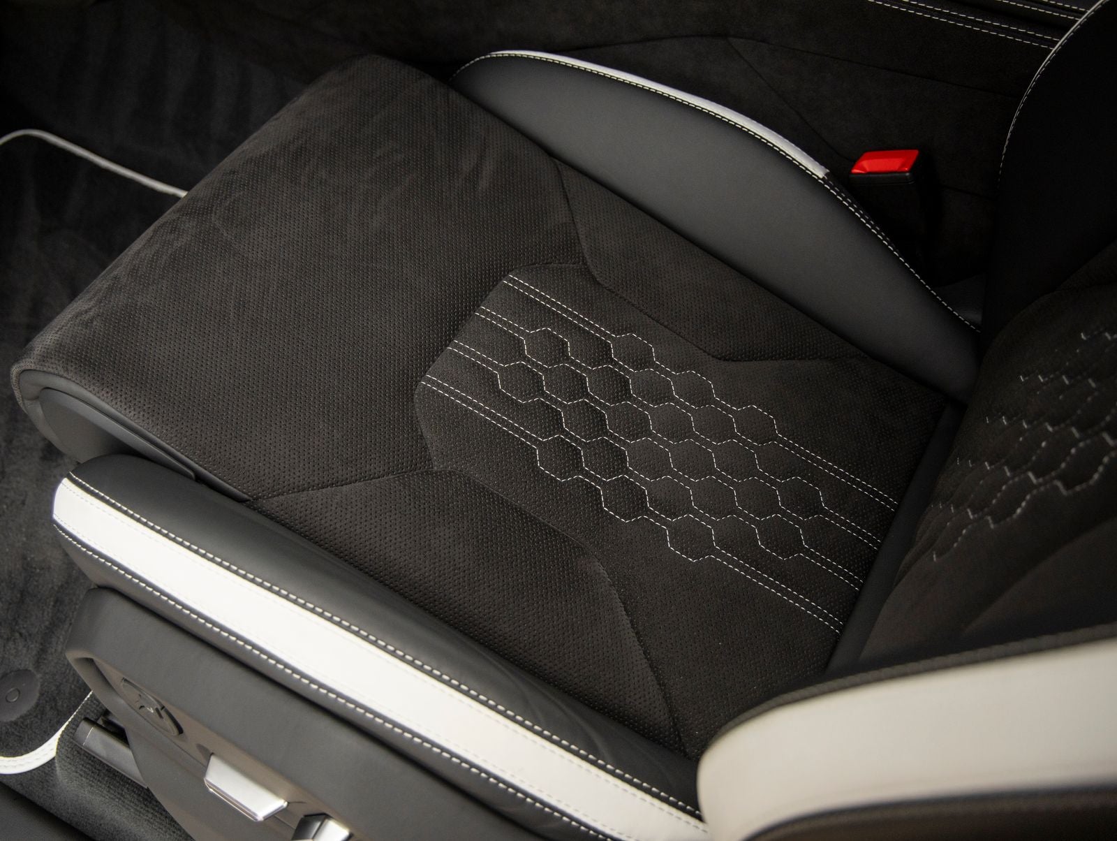 2024 Lamborghini Urus S