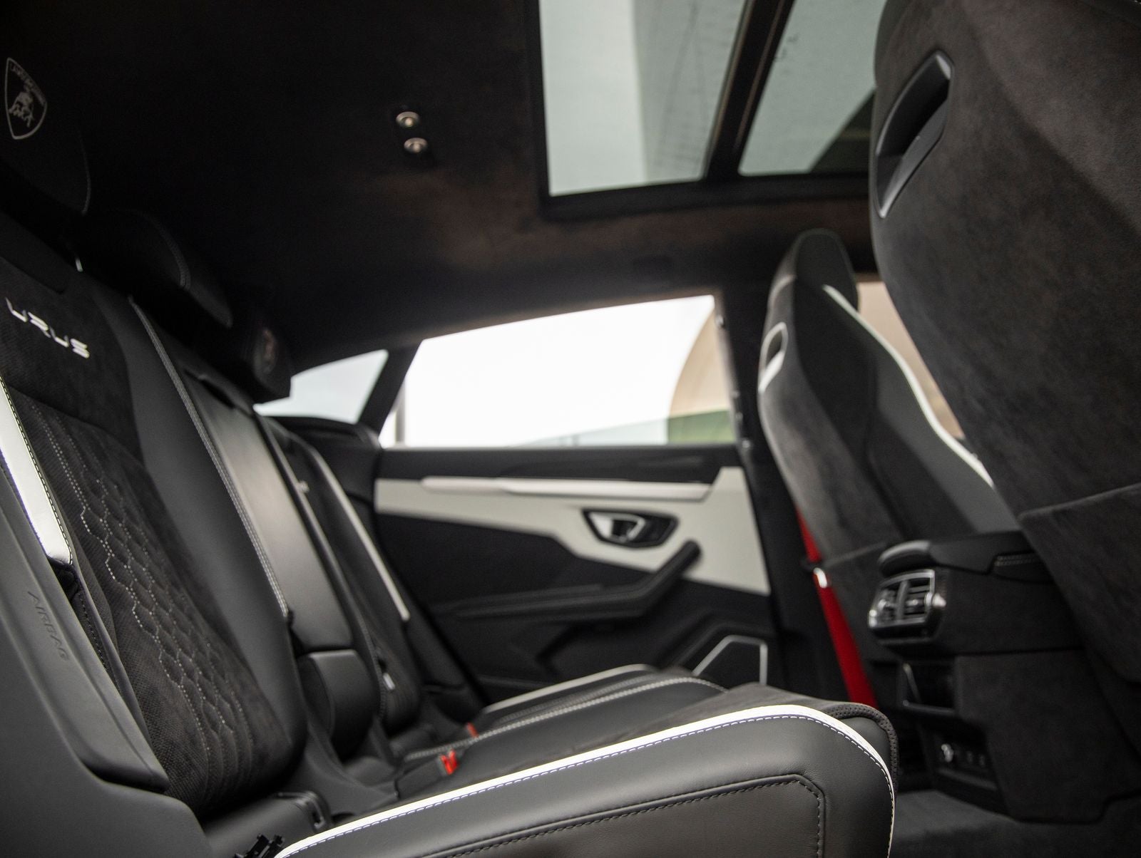 2024 Lamborghini Urus S