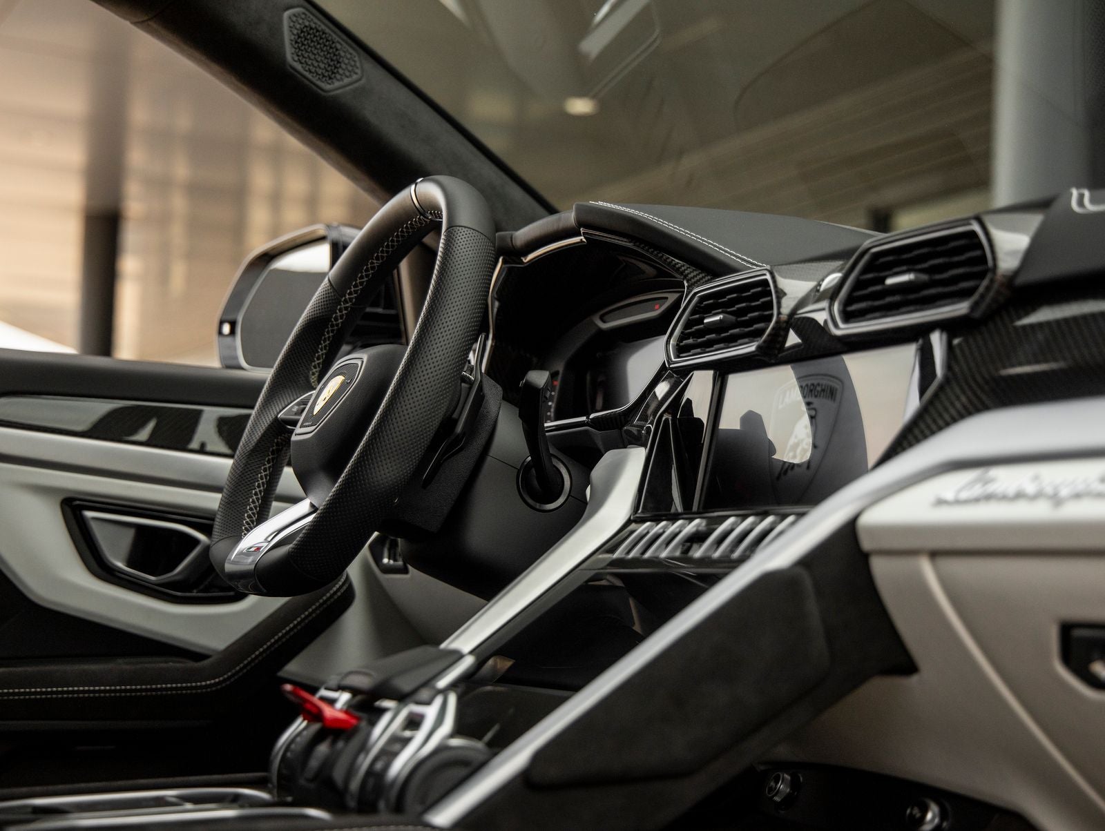 2024 Lamborghini Urus S
