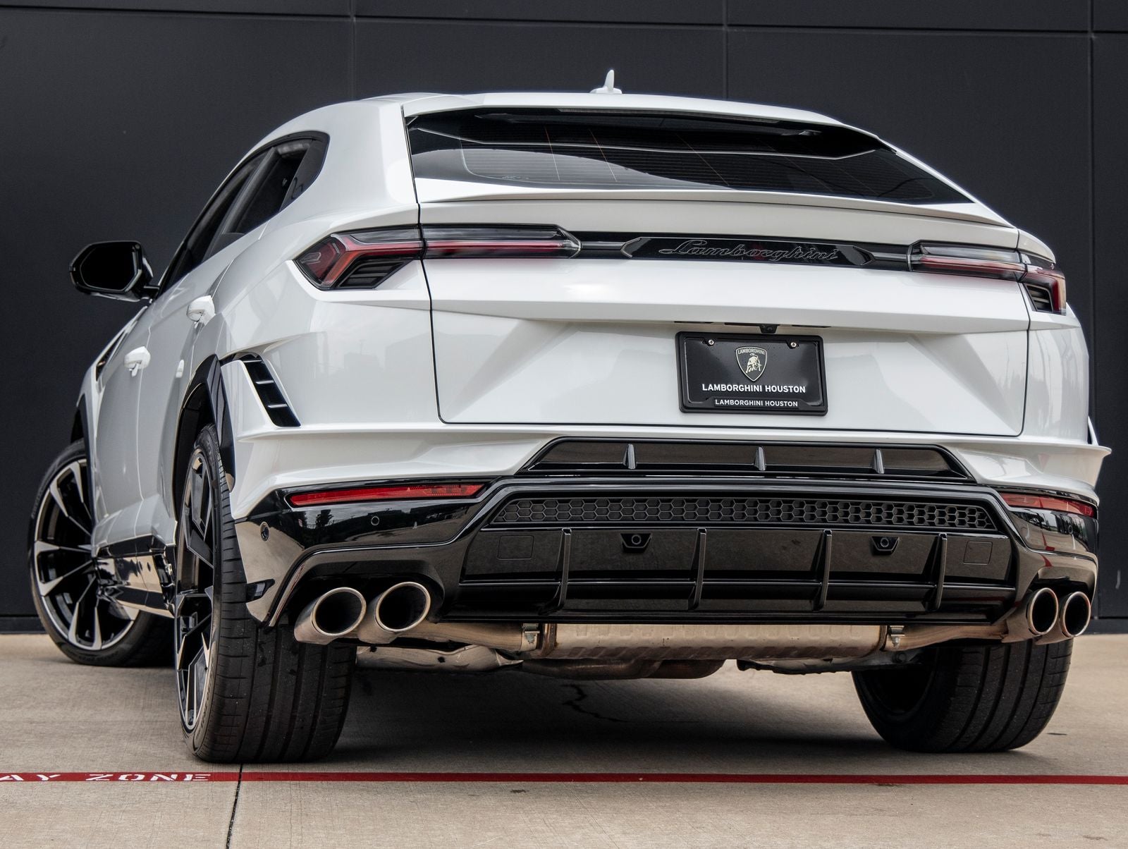 2024 Lamborghini Urus S
