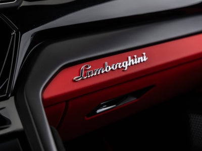 2024 Lamborghini Urus S