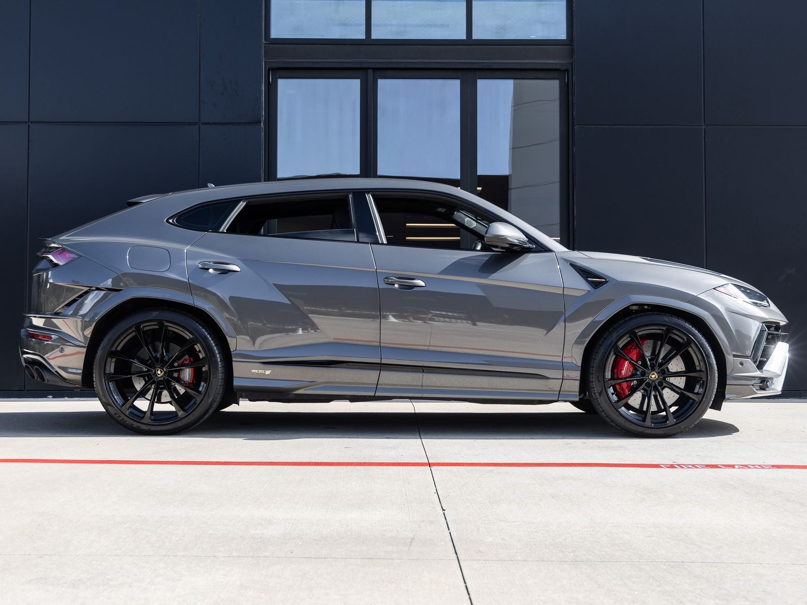 2024 Lamborghini Urus S