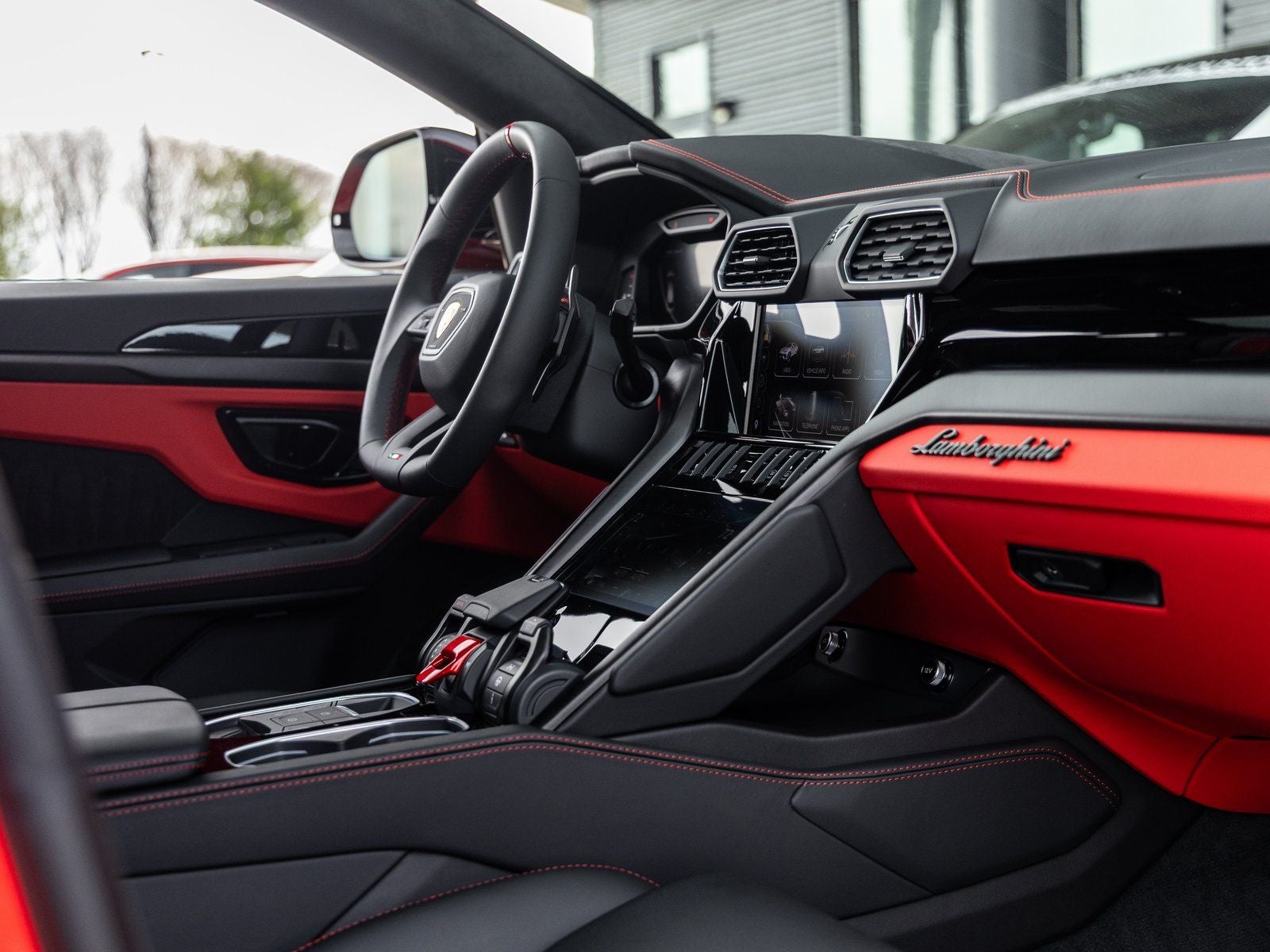 2024 Lamborghini Urus S